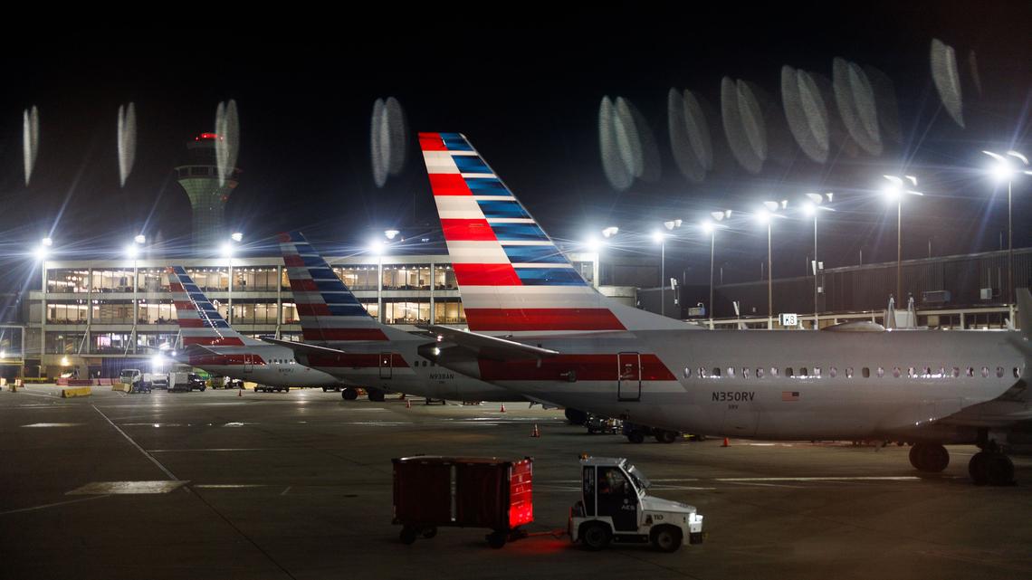 Chicago bristles at federal proposal to cut flights at O'Hare airport 