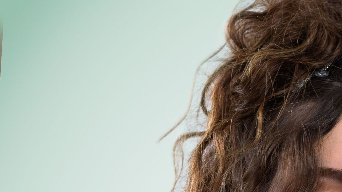 This Best-Selling Hair Tool Creates Smooth, Bouncy Curls in Minutes 