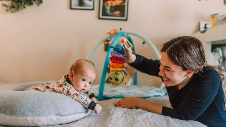 Scientist discover mom-child brain sync transcends language
