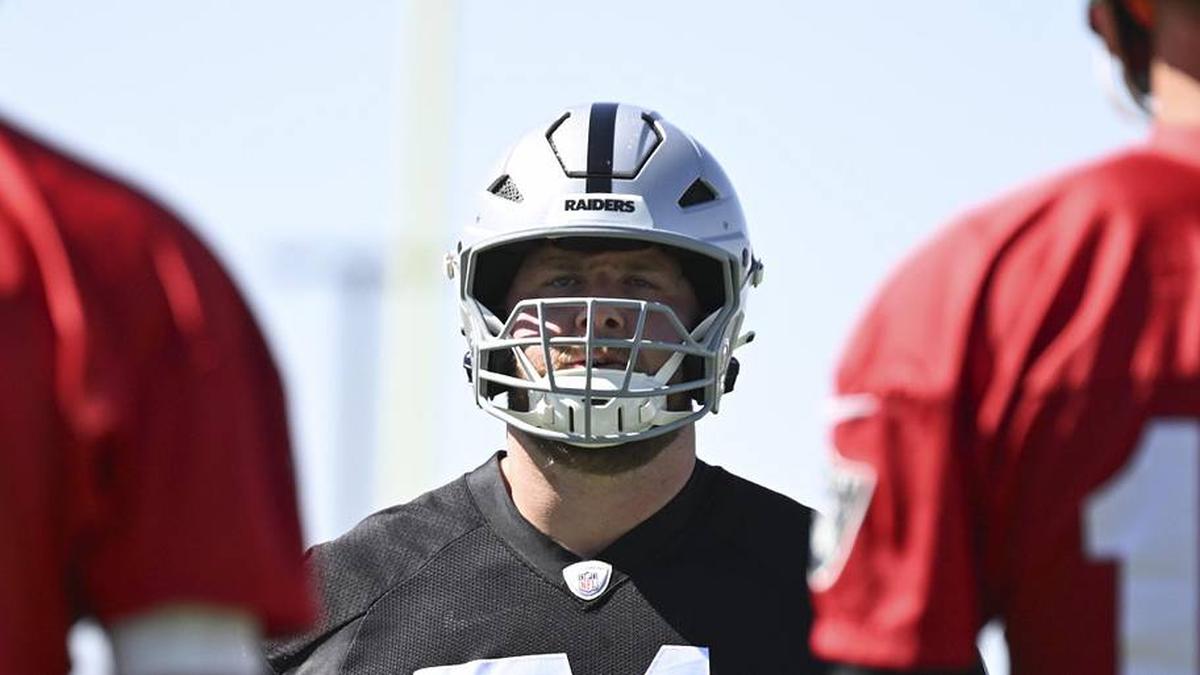  May 20, 2026; Henderson, NV, USA; Las Vegas Raiders offensive tackle Kolton Miller (74) warms up during organized team activities at Intermountain Health Performance Center. Mandatory Credit: Candice Ward-Imagn Images | Candice Ward-Imagn Images 