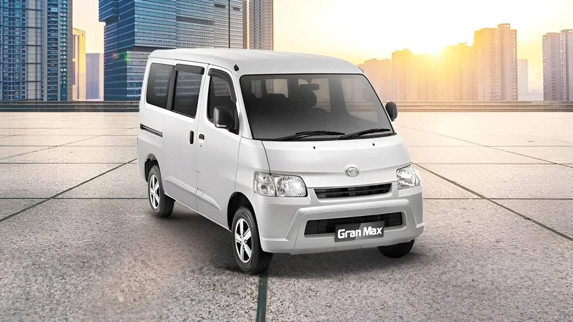 Hyundai Venue-Sized Toyota Minivan Has as Many Seats as a Suburban 