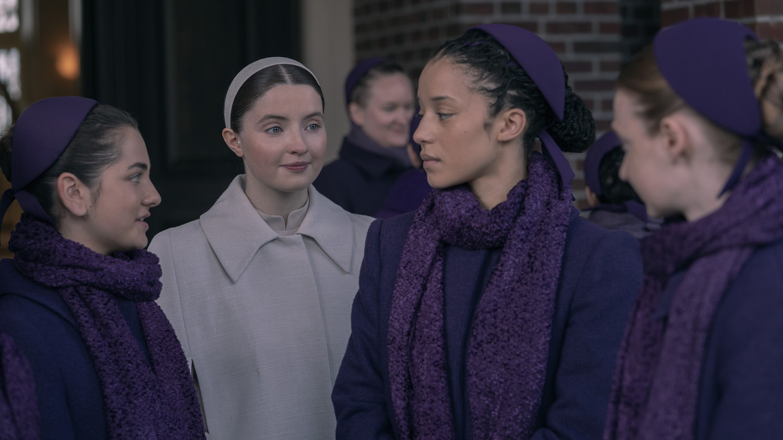 Resumen de 'Los testamentos': [Spoiler] es agredida en el spin-off de 'El cuento de la criada' 