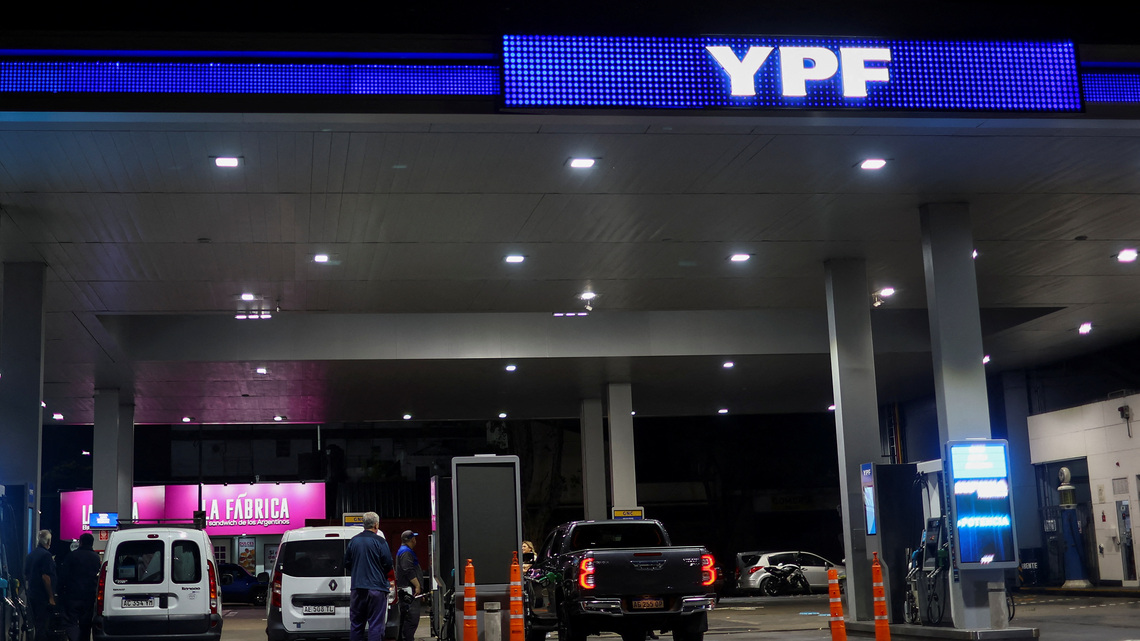 Argentina LNG presenta proyecto por 51.000 millones de dólares para adherir a plan del gobierno de estímulo de inversiones 