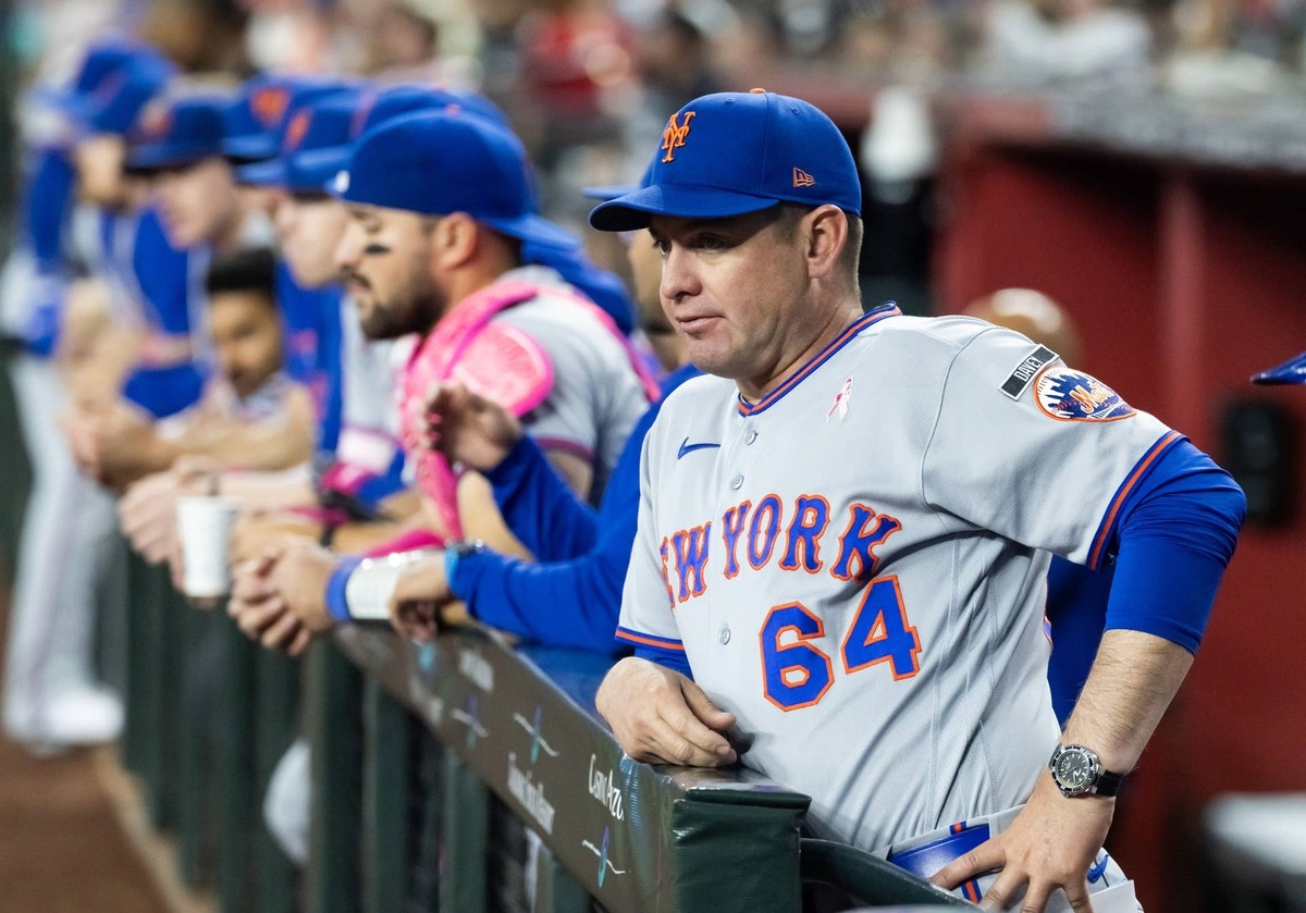  New York Mets manager Carlos Mendoza (64). © Mark J. Rebilas-Imagn Images