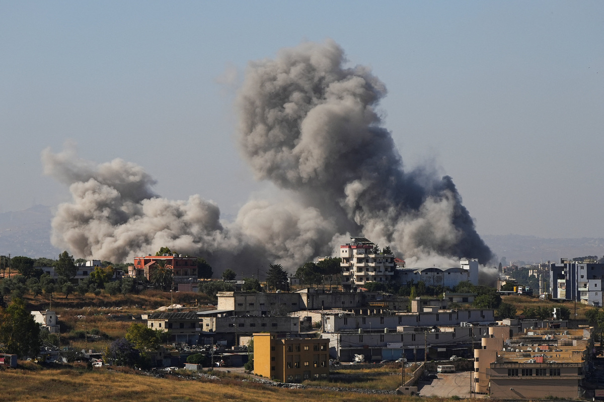 Smoke billows from southern Lebanon following an Israeli strike, as seen from Nabatieh, Lebanon, June 20, 2026. REUTERS/Stringer