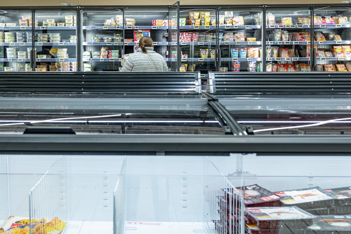 Grocery recall expands to Illinois Walmart stores. Here’s what to know