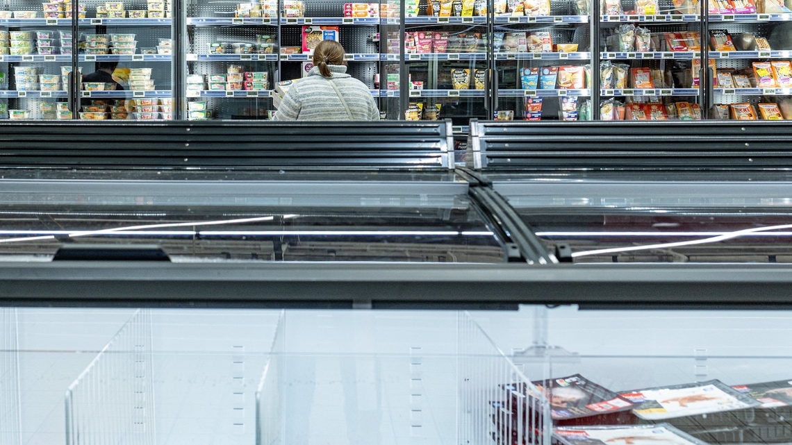 Grocery recall expands to Illinois Walmart stores. Here’s what to know