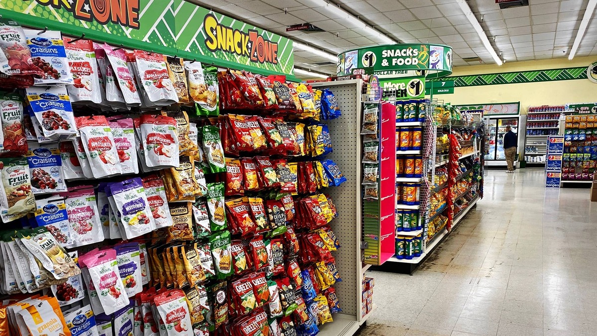  Many shoppers prioritize managing weekly cash flow over maximizing long-term savings. Shutterstock