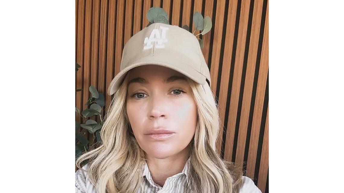 Teddi Mellencamp Shows Off Wig Options and Hair Regrowth Amid Cancer Battle 