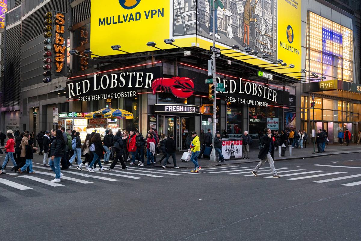  Red Lobster confirms closure of its iconic Times Square restaurant after 23 years. 