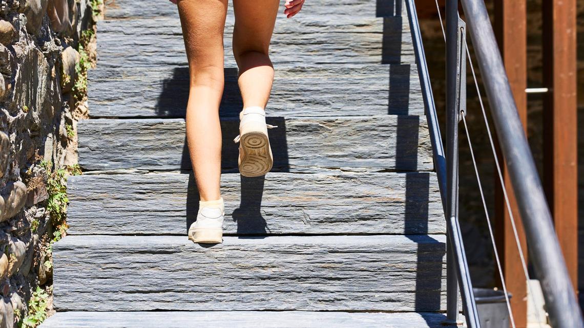 Scientists Reveal This Many Daily Steps Could Cut Your Dementia Risk by 51% 