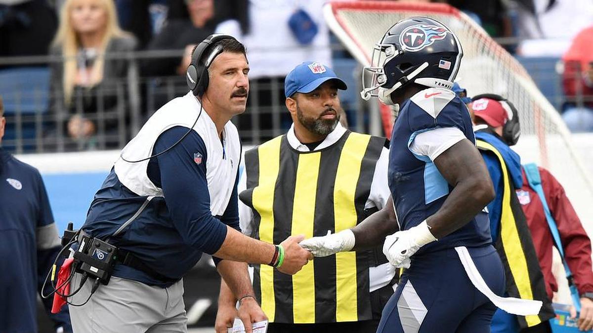  Tennessee Titans head coach Mike Vrabel congratulates wide receiver A.J. Brown (11) after his touchdown in the fourth quarter at Nissan Stadium Sunday, Oct. 27, 2019 in Nashville, Tenn. An54804 | Andrew Nelles / Tennessean.com, Nashville Tennessean via Imagn Content Services, LLC 