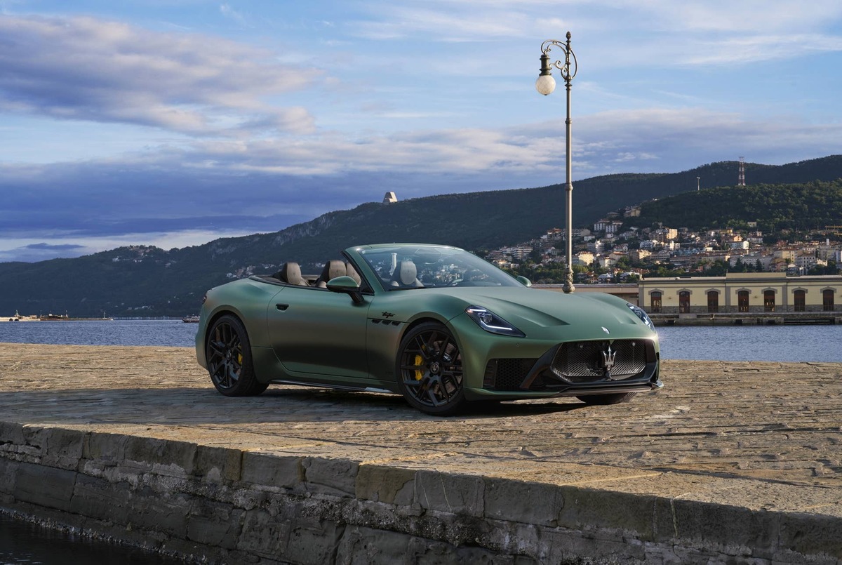 2027 Maserati GranCabrio Trofeo Maserati