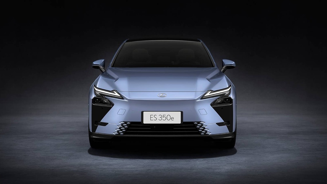 The 2026 Lexus ES Has Many Electrified Trims, but Only One Is the Smart Buy 
