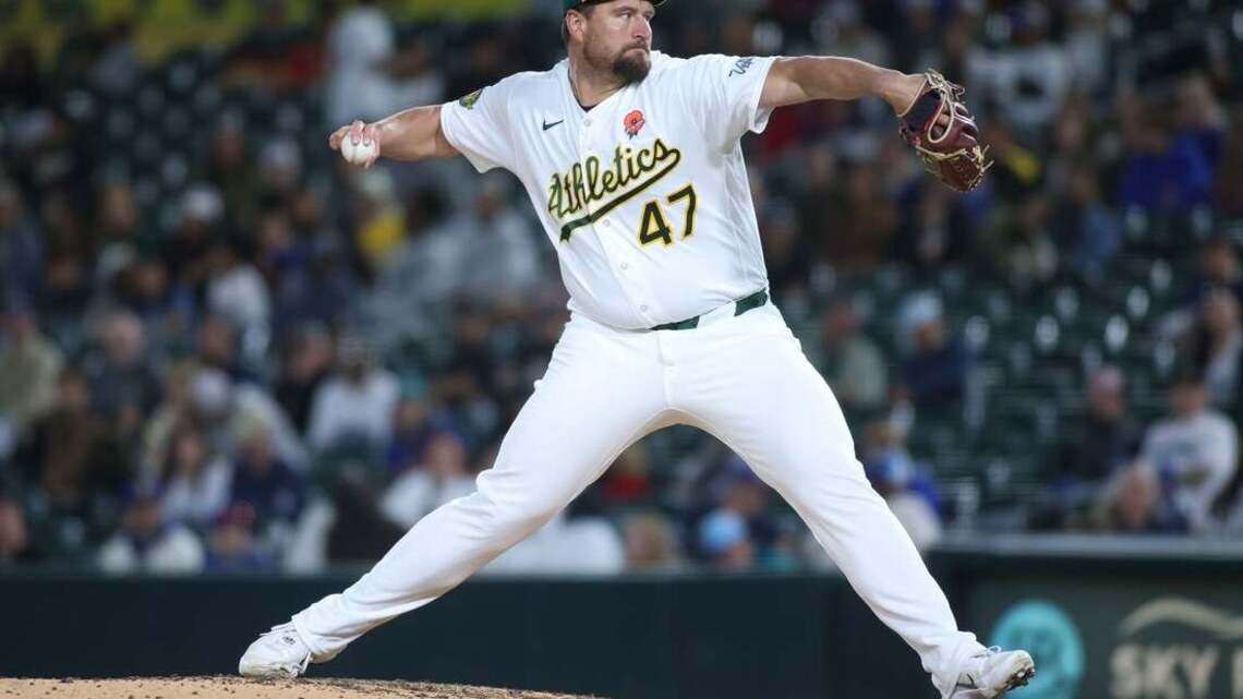 Brewers add RHP Joel Kuhnel to roster ahead of series vs. A's 
