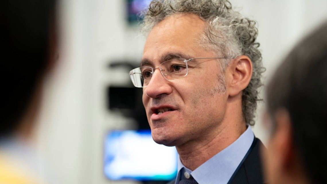 Chipotle turns to Palantir to spot food safety risks 