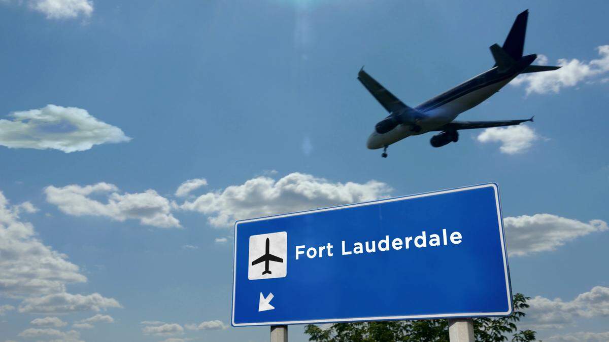 A plane over Fort Lauderdale-Hollywood International Airport.