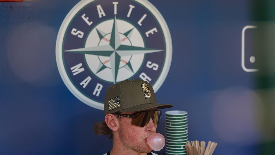 Gavin Sheets, Ty France, Lucas Giolito shine as Padres complete sweep of Mariners 