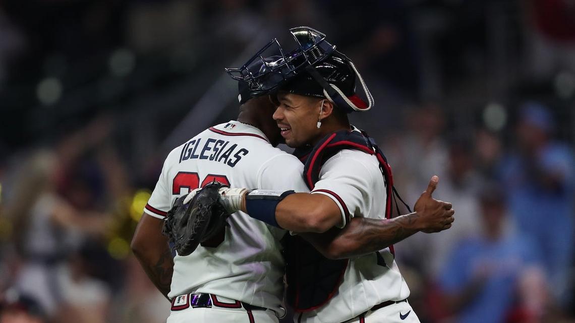 Smith’s three-run double rallies Braves past Marlins