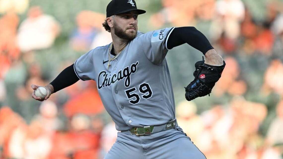 White Sox break tie in 8th, go on to bury Orioles 