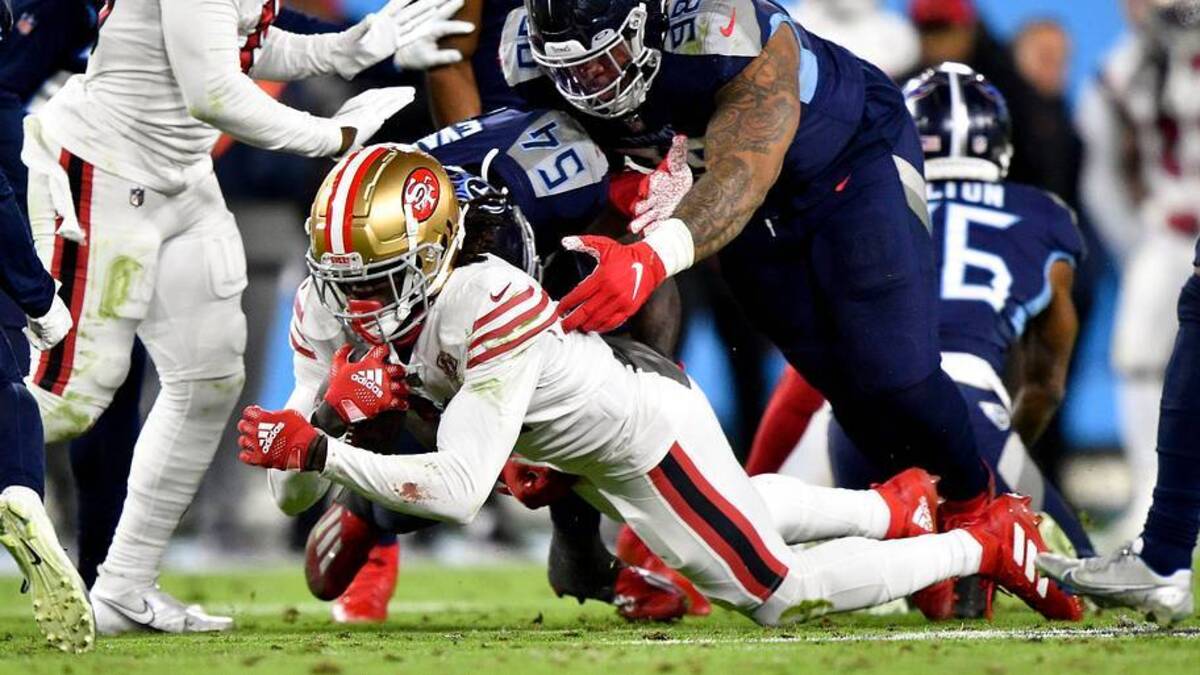  San Francisco 49ers wide receiver Brandon Aiyuk (11) picks up a first down past the Titans defense during the third quarter at Nissan Stadium Thursday, Dec. 23, 2021 in Nashville, Tenn. Titans 49ers 168 | USA TODAY Network via Reuters Connect 