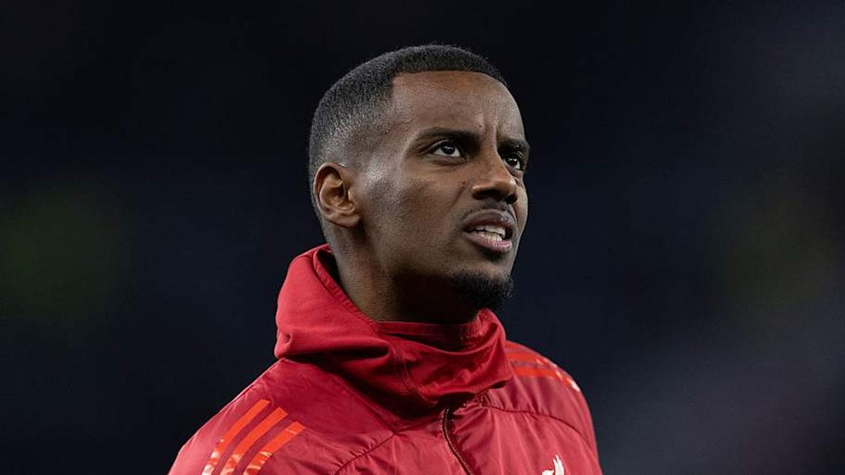  Alexander Isak could truly announce himself at Old Trafford. | Joe Prior/Visionhaus/Getty Images 
