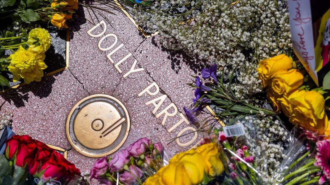 Calmes: What would Dolly do? Trump should learn from her life and legacy 