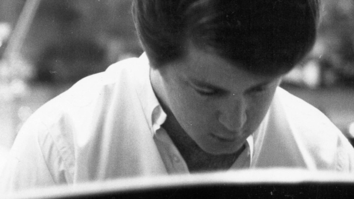 The 1964 Brian Wilson Track That Fans Call the Greatest Teenage Heartbreak Song Ever Made 