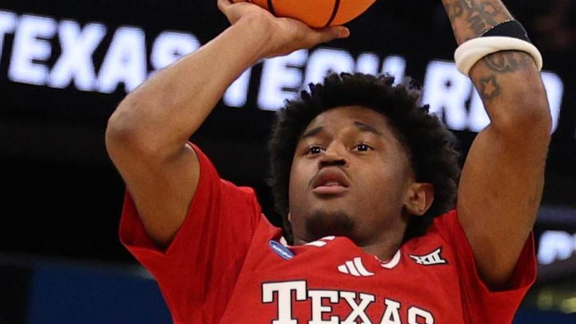  Mar 22, 2026; Tampa, FL, USA; Texas Tech Red Raiders guard Jaylen Petty (11) shoots over Alabama Crimson Tide guard Labaron Philon (0) in the first half during a second round game of the men's 2026 NCAA Tournament at Benchmark International Arena. Mandatory Credit: Nathan Ray Seebeck-Imagn Images | Nathan Ray Seebeck-Imagn Images 