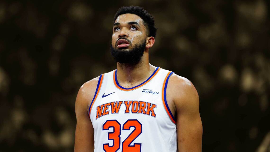 Brian Windhorst explains why the NY Knicks' hesitancy to give Karl-Anthony Towns a $275M contract extension is a potential problem 