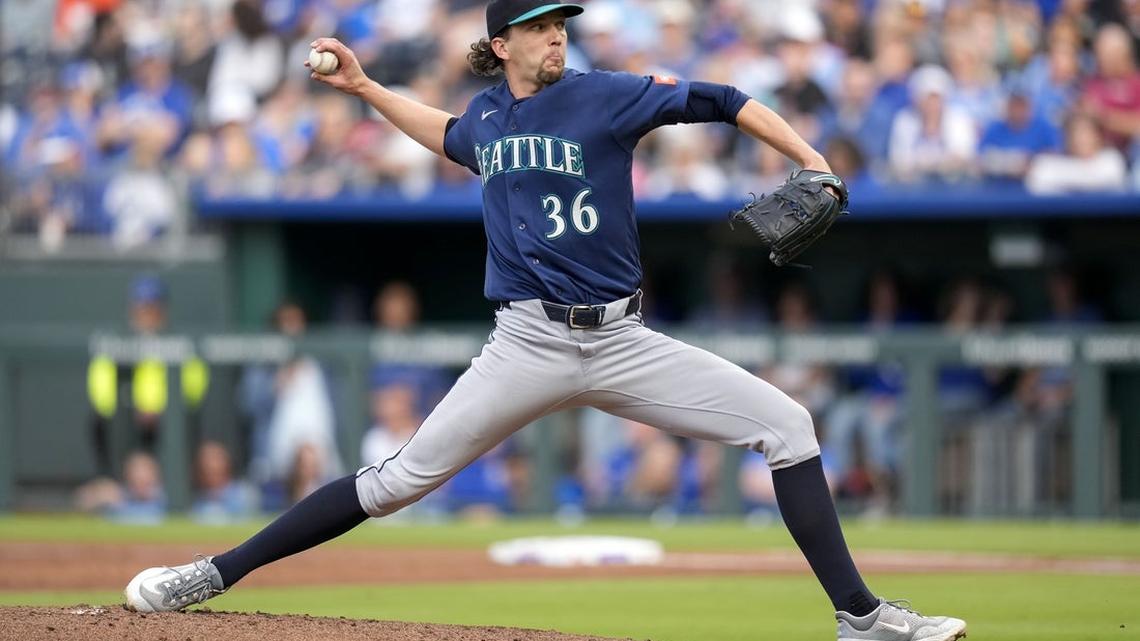 Mitch Garver, Logan Gilbert help Mariners sneak by slumping Royals 