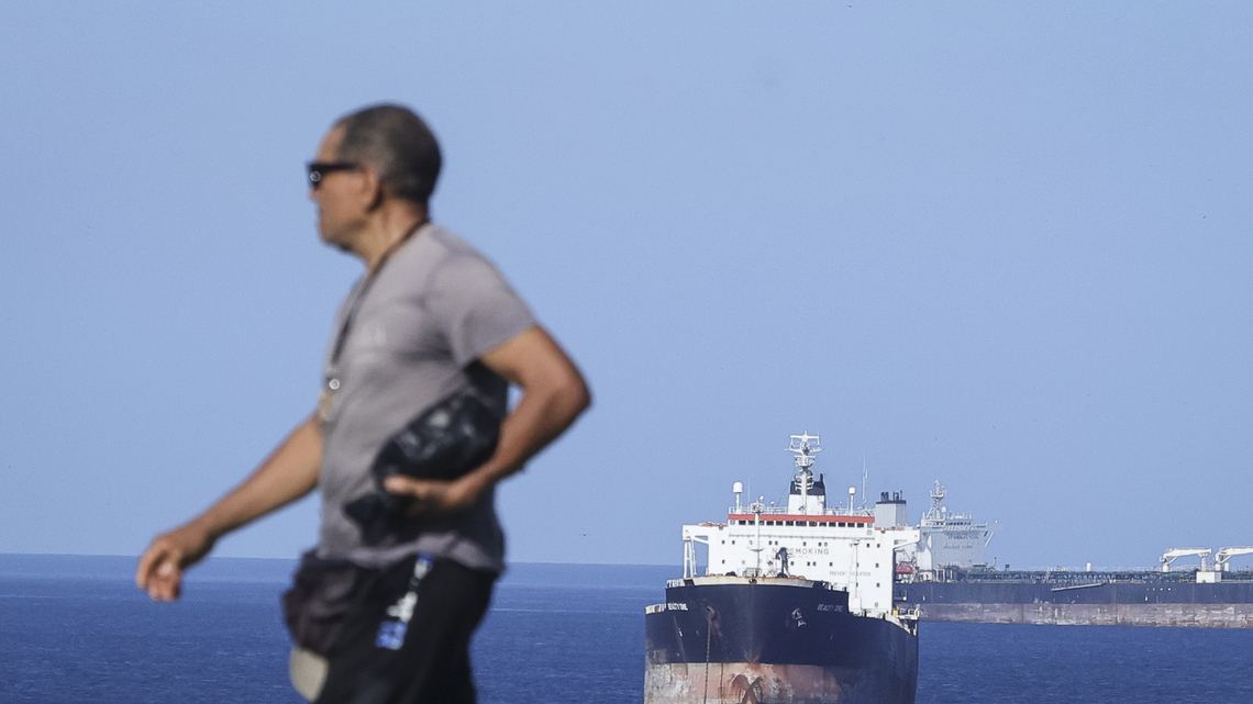 Editorial: Venezuela oil deal may be a win, but it shouldn't set a precedent 