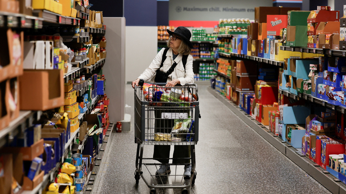 Inflation rises below expectations in August, gives the Fed breathing space