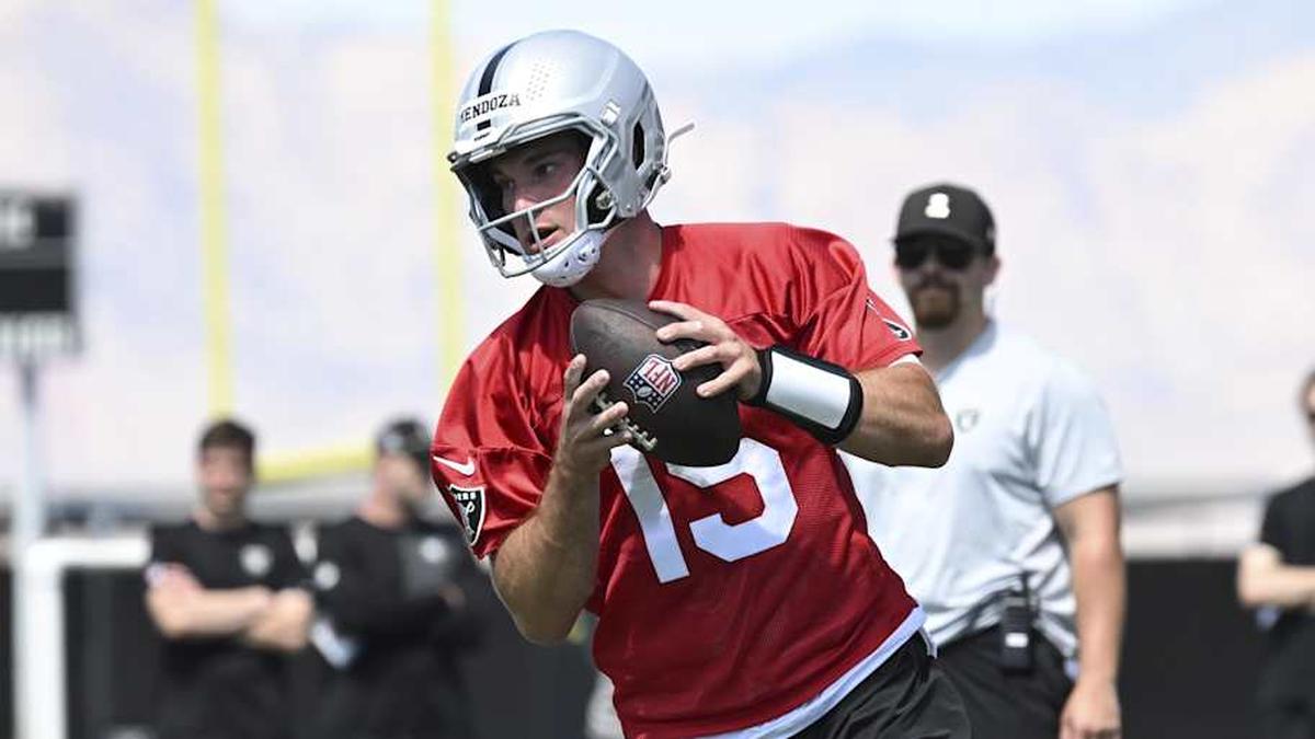  May 2, 2026; Henderson, NV, USA; Las Vegas Raiders quarterback Fernando Mendoza (15) runs through a drill during a Rookie Minicamp at Intermountain Health Performance Center. Mandatory Credit: Candice Ward-Imagn Images | Candice Ward-Imagn Images 