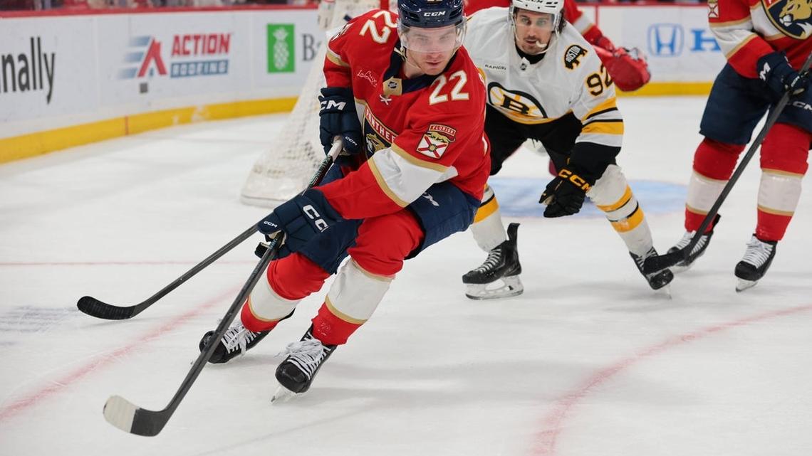 Sergei Bobrovsky, Panthers deny Bruins late in tight win