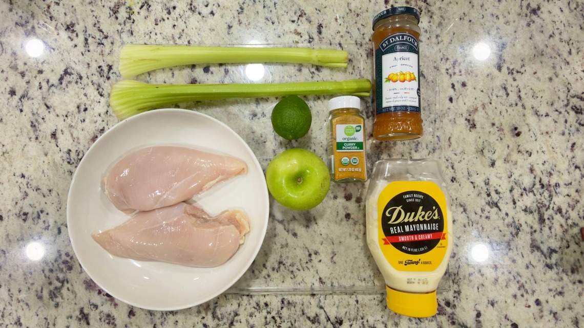 Elizabeth Taylor's Curried Chicken Salad Is a Retro Recipe Worth Trying 