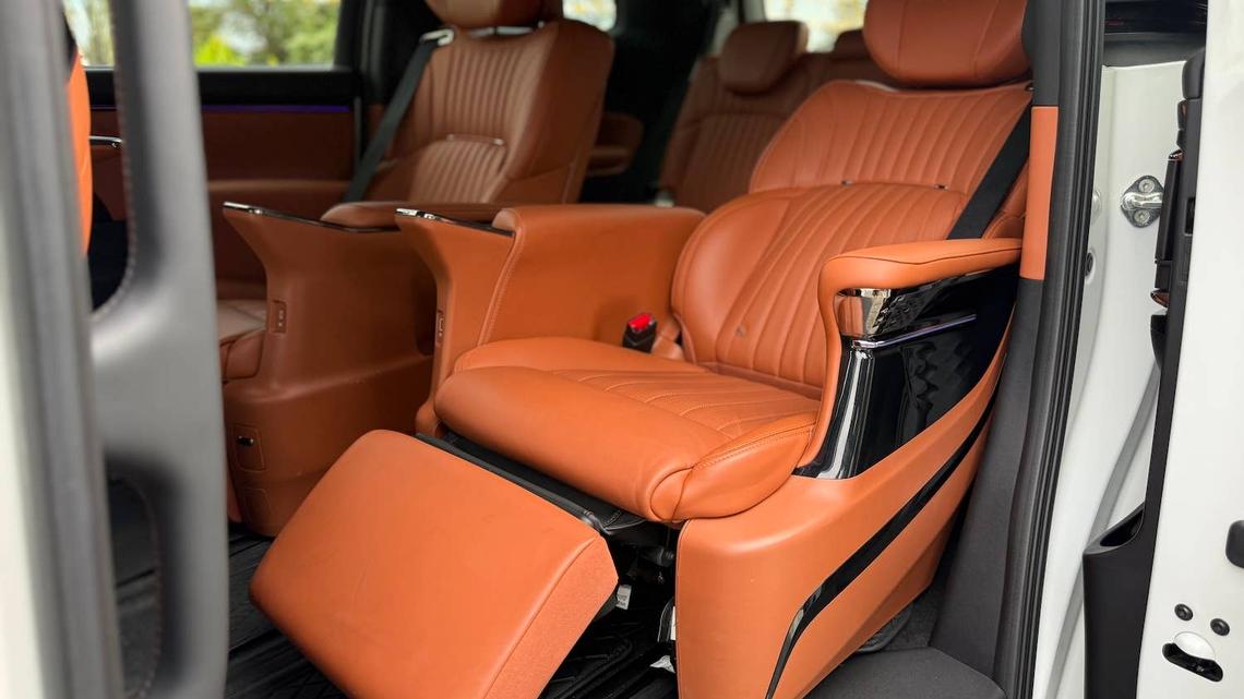 China's Luxury Car Seats May Be Too Comfortable To Be Safe 