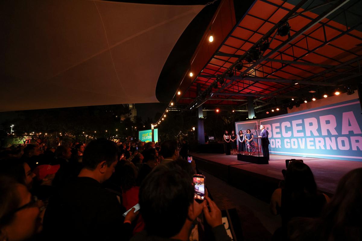 Democratic candidate Xavier Becerra speaks on election night for the 2026 California gubernatorial primary at his election night watch party, in Los Angeles, California, U.S. June 2, 2026.   REUTERS/Aude Guerrucci