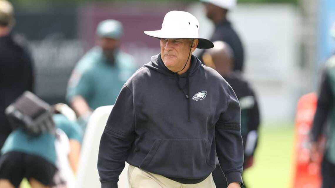 Why Vic Fangio Is Right To Call  Inside Linebacker Eagles' Deepest Defensive Position