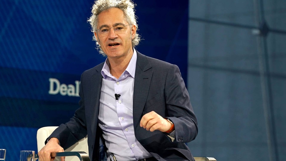 Palantir's AI valuation problem may finally be easing 