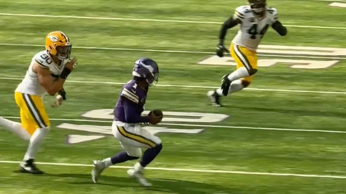 NFL Fans Thinking Of QB Kyler Murray After 'Awful' Helmet-To-Helmet Hit