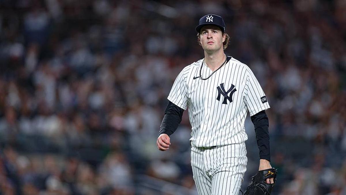  Yankees ace Cam Schlittler has been MLB's best starting pitcher in 2026. | Vincent Carchietta-Imagn Images 