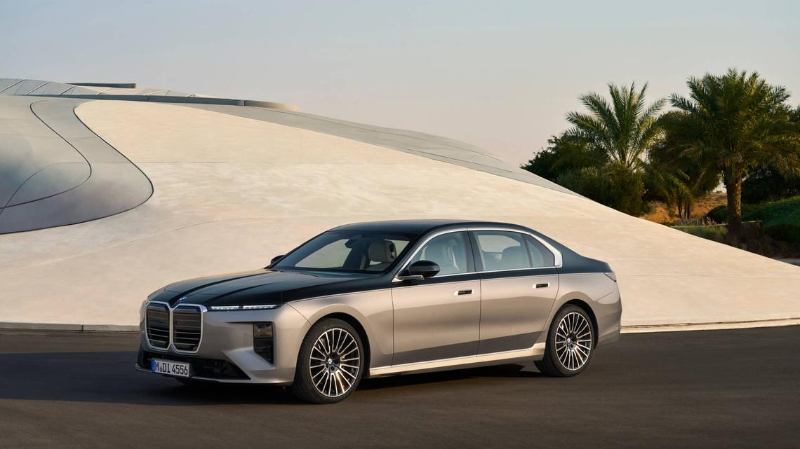 BMW Put Neue Klasse Tech In The 7 Series, And It's Absurd In The Best Way 