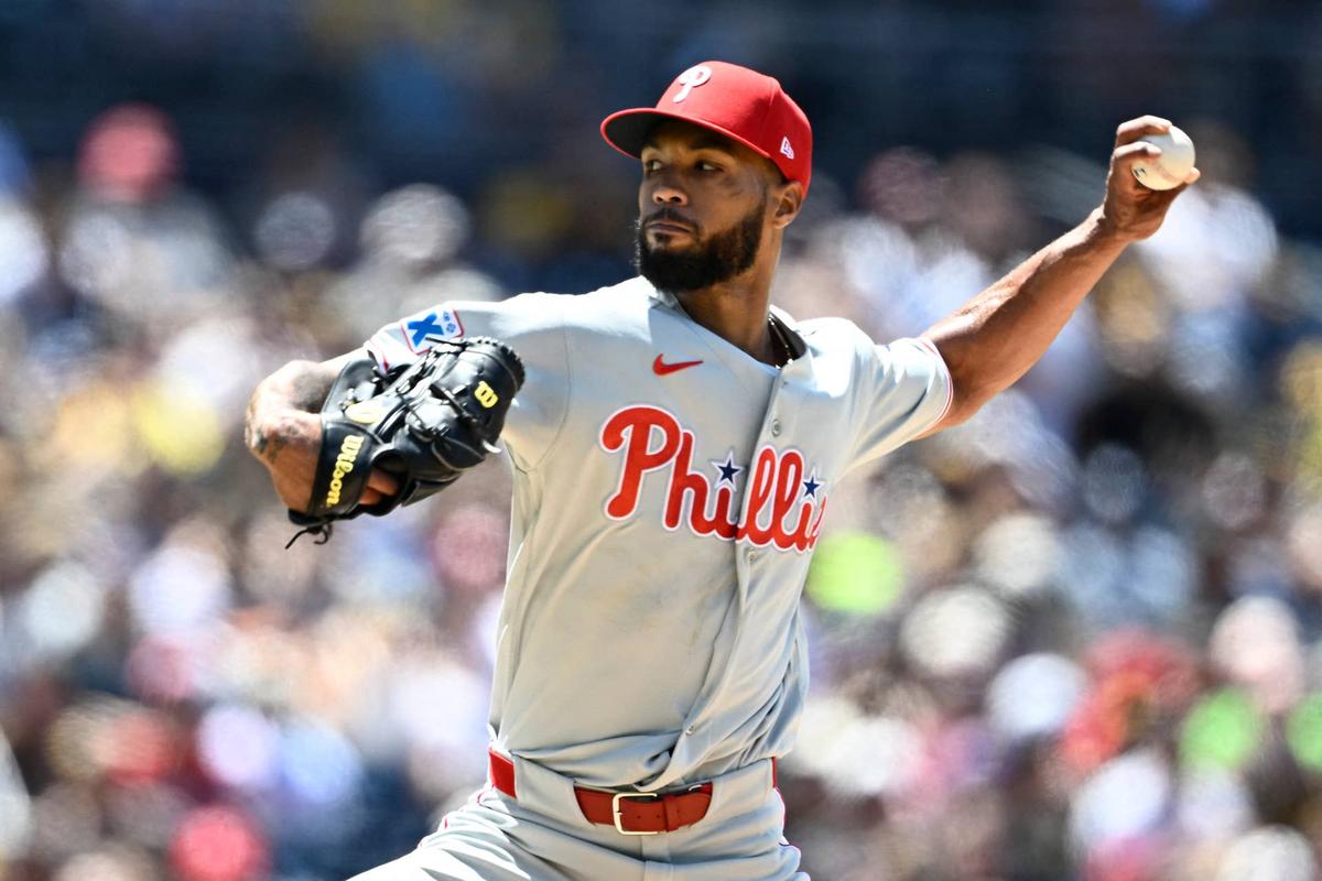  Philadelphia Phillies pitcher Cristopher Sanchez (61), Denis Poroy-Imagn Images