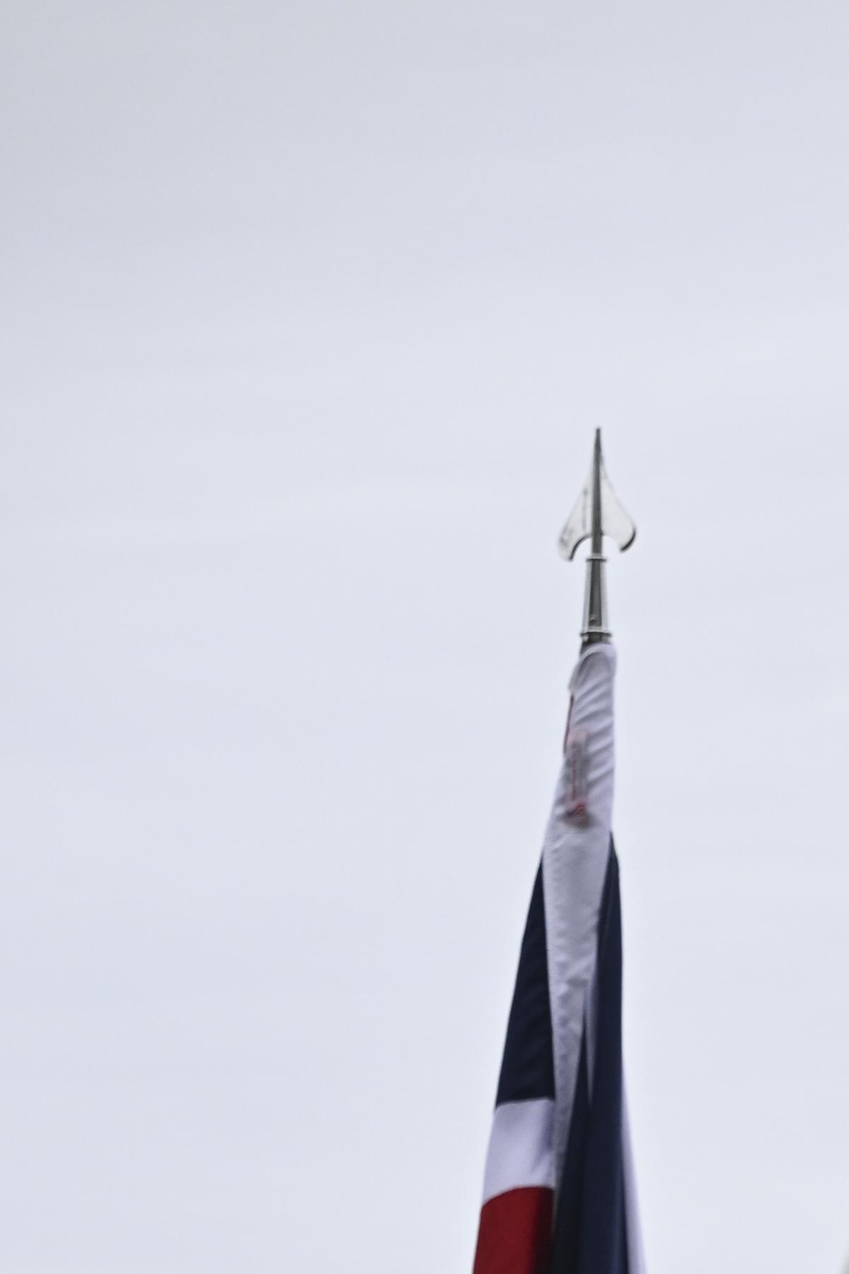 President Donald Trump salutes alongside King Charles III during an arrival ceremony on the South Lawn of the White House in Washington, on Tuesday, April 28, 2026. (Kenny Holston/The New York Times)
