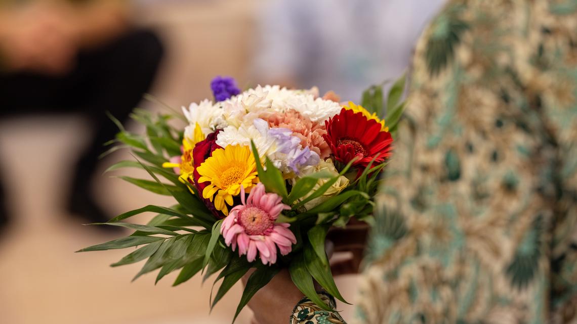 Schedule a BloomsyBox Mother's Day Bouquet for 15% Off When You Purchase This Weekend 