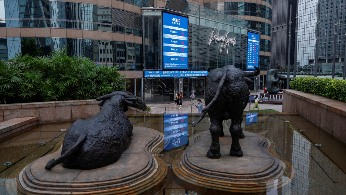 Bond relief ebbs, stocks mixed as investors question Treasury's rescue efforts 
