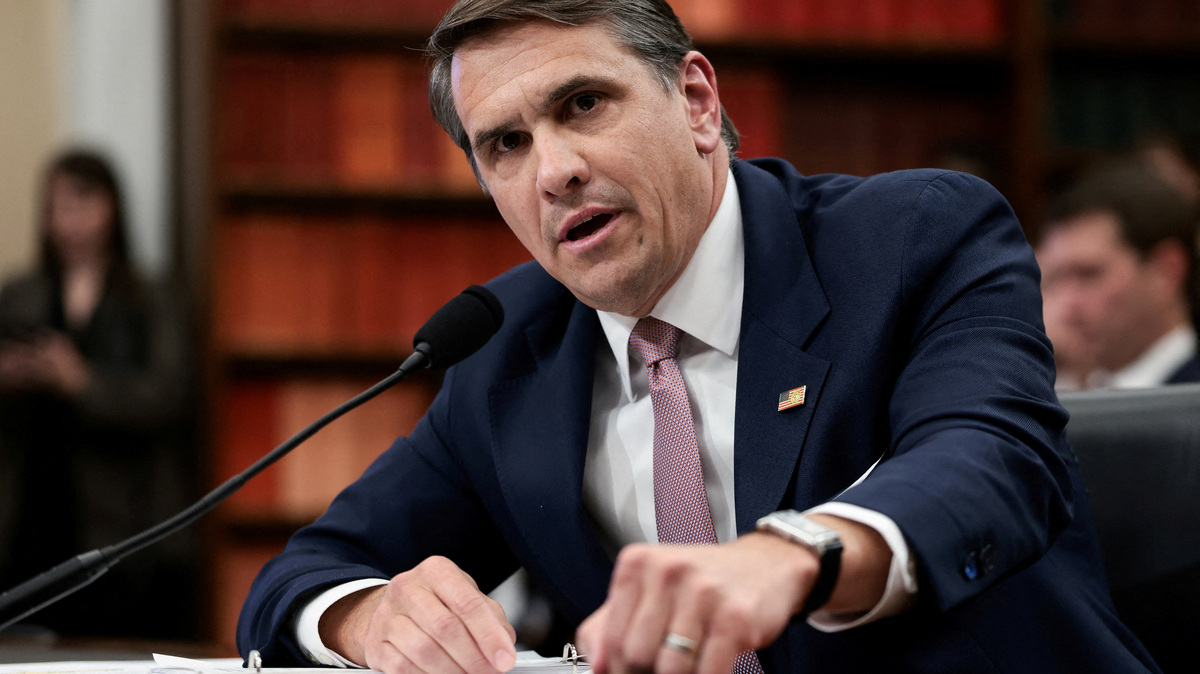 FILE PHOTO: Acting U.S. Attorney General Todd Blanche responds to U.S. Rep. Madeleine Dean's question during his testimony before a House Appropriations Commerce, Justice, Science, and Related Agencies Subcommittee oversight hearing on the Department of Justice, on Capitol Hill, in Washington, D.C., U.S., June 2, 2026. REUTERS/Evelyn Hockstein/File Photo