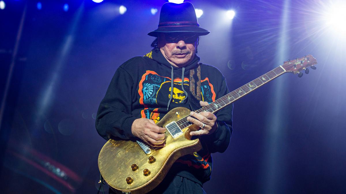 Carlos Santana is coming to the Toyota Center in Kennewick.
