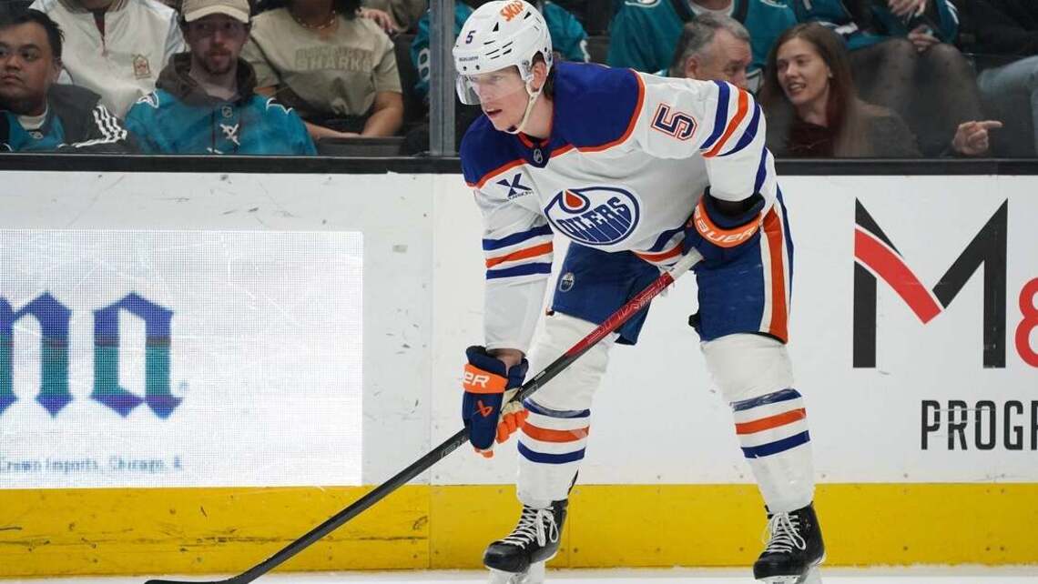 Oilers sign D Connor Murphy to 5-year, $20.5M contract